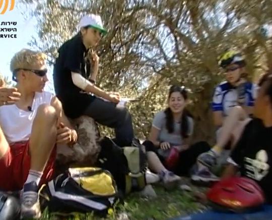 מסע על גלגלים בסימן עלייה, פרק 2