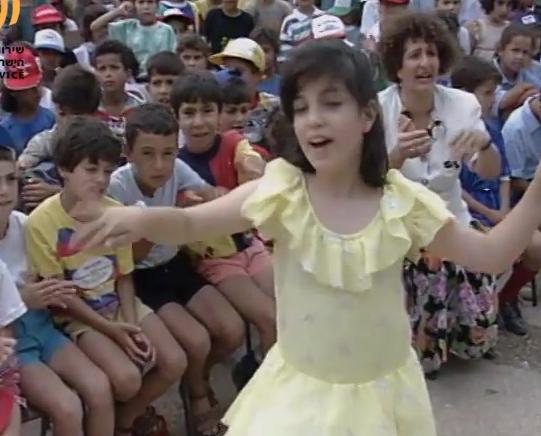 כל עוד אנחנו כאן שרים
