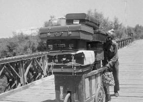 מדיניות הגשרים הפתוחים עלולה להסתיים בעקבות החרם הערבי