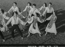 הבה נשירה: "שיר הבוצרים"