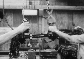 1 במאי במפעל תעשיות רכב שבנצרת