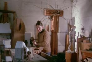 אמני ישראל - הפסלת דינה ניר