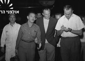 נבחרת ישראל בכדורגל חוזרת לישראל מגמר גביע אסיה